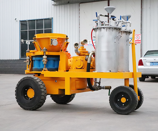 Gunite machine for slope-protection